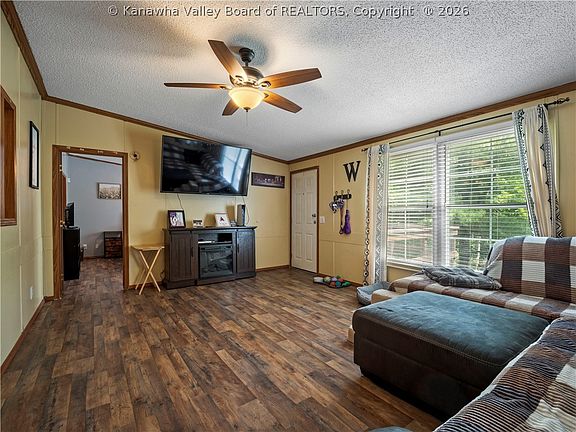 4th image of 59 Meadow Mist Ln