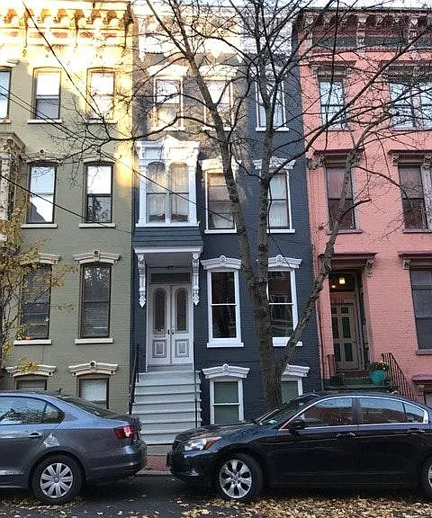 275 Hudson Ave #GARDEN — Photo 1