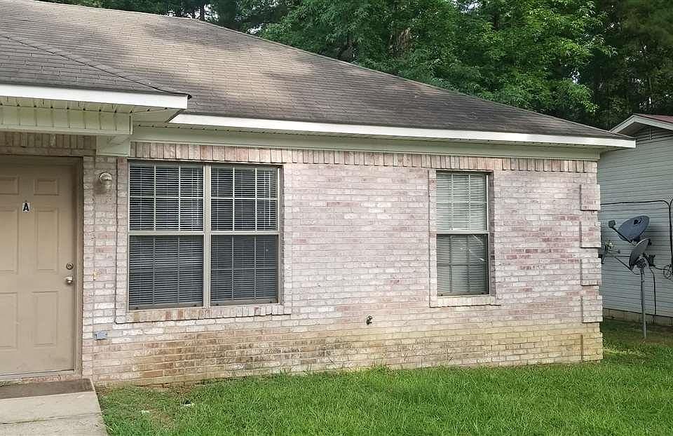 1st image of 216 Bellevue Cir APT A