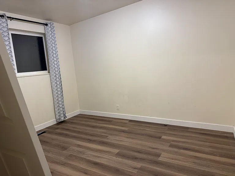 3221 S 4100 W — Photo 7