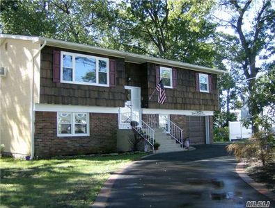 1323 9th St, West Babylon, NY, 11704
