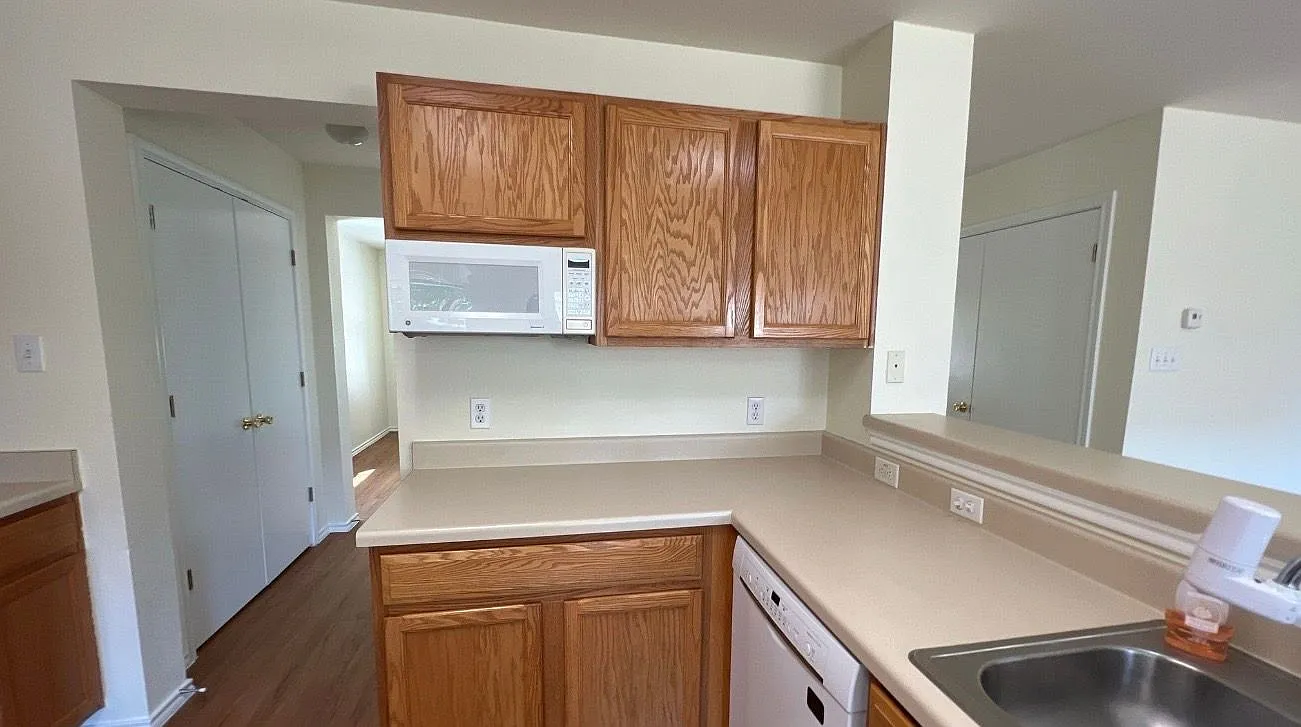 3 bed, 1616 sqft, $1,850 — Photo 4