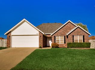 620 Summerfield Ave, Lowell, AR 72745