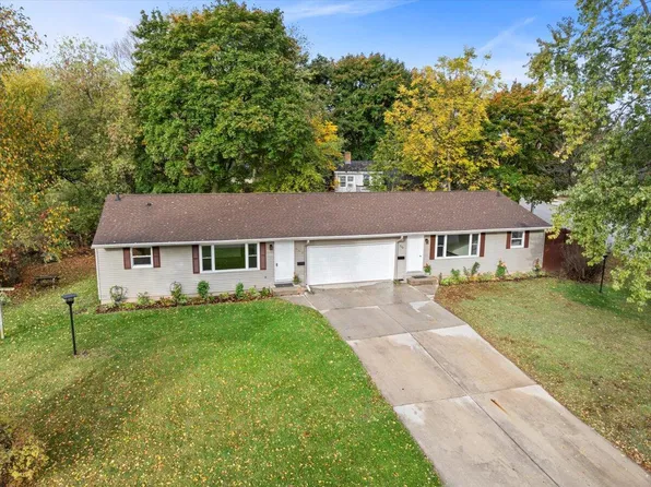 557 Leavens AVENUE #559, Sheboygan Falls, WI 53085