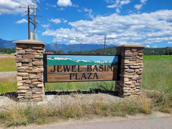Brand New 2 bed, 2 bath Apartment. Pet Friendly On Approval., 236 Jewel Basin Ct #2, Bigfork, MT 59911