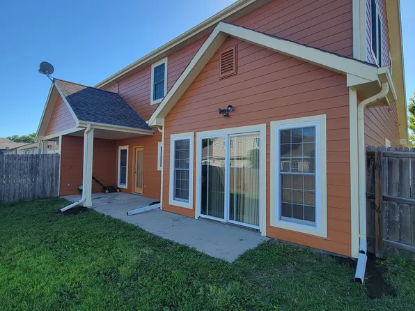 514 Stonedale Dr, Manhattan, KS 66503