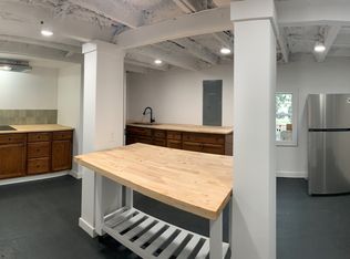 825 Summit Ave #B, Chattanooga, TN 37412