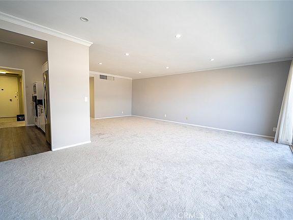 4th image of 10701 Wilshire Blvd APT 1405