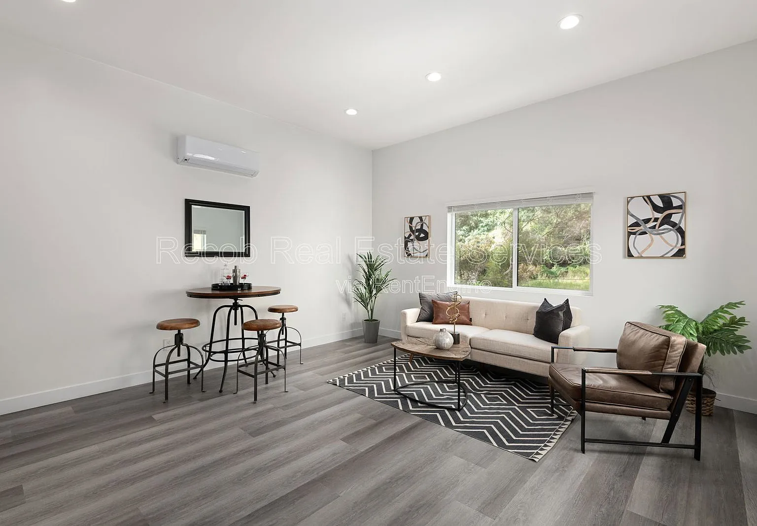 1 bed, 1.0 bath, 550 sqft, $2,300 — Photo 3