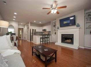 3308 Selwyn Farms Ln APT 3, Charlotte, NC