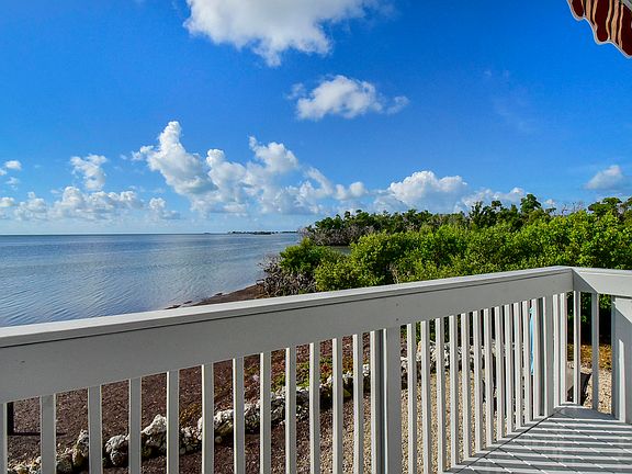 5th image of 6595 Oceanview Ave