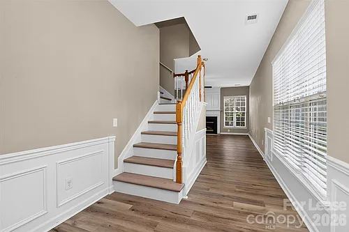 12304 Dunford St Photo 1