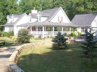 135 Abbott Top Rd, Ellijay, GA 30540