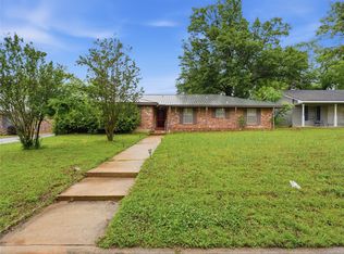 2845 Hubbard St, Paris, TX 75460