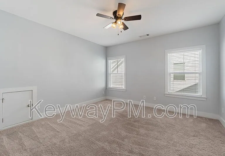 2217 Laurens St — Photo 19