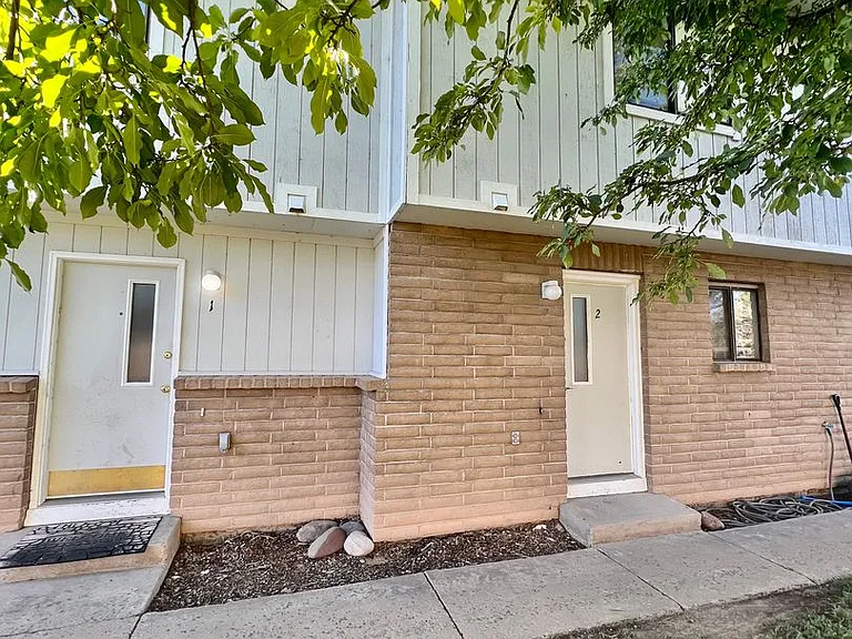 725 Elder Ct #2 — Photo 2