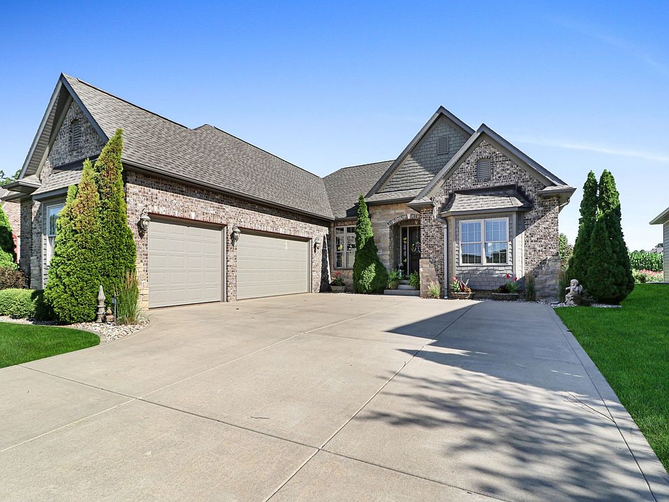 1st image of 6219 W Creekside Dr