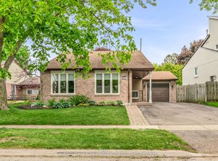 43 Stoddart Dr, Aurora, ON L4G2G2