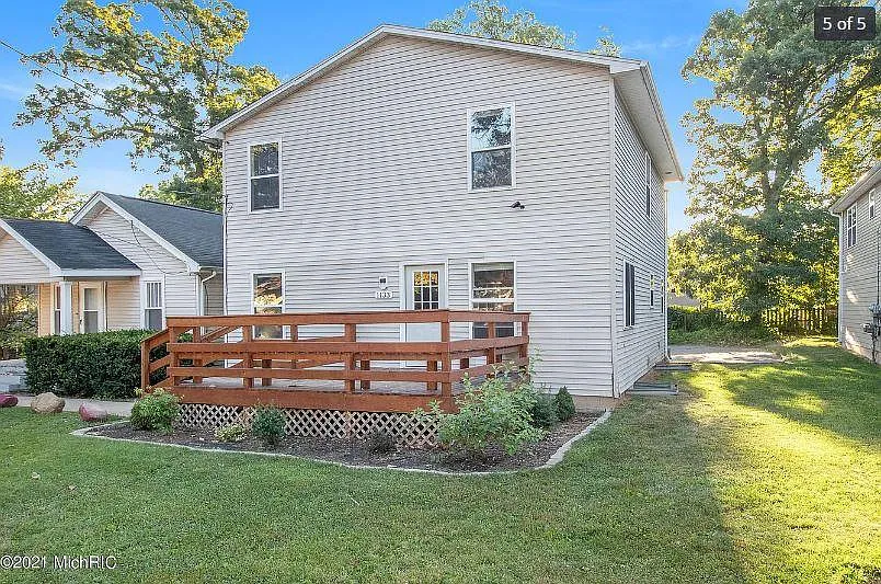 1133 Kimbark Ave