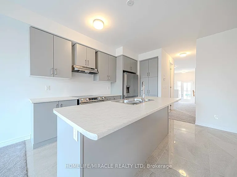 1054 Lockie Dr — Photo 16