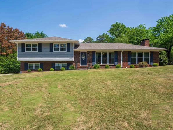 3329 Hilltop Rd SE, Bessemer, AL 35022