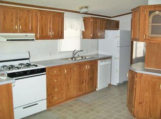 7 Carmell St, Belleville, MI