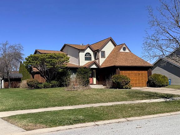 2nd image of 1604 W 99th Pl