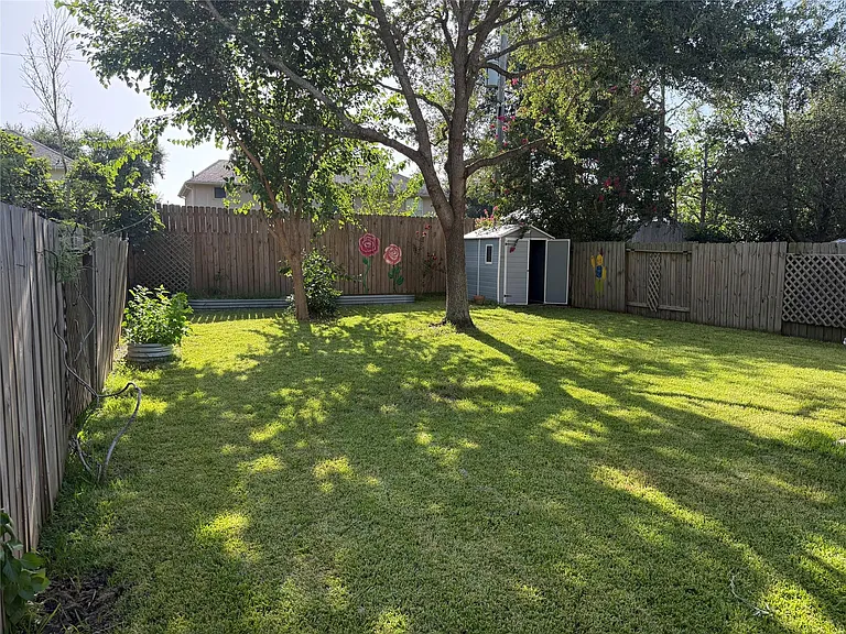 319 Brandy Ridge Ln — Photo 2