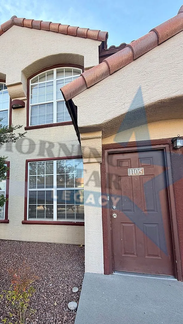 Ground floor Condo in desirable neighborhood — Photo 2