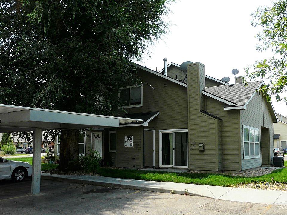 2nd image of 1557 S Garland St