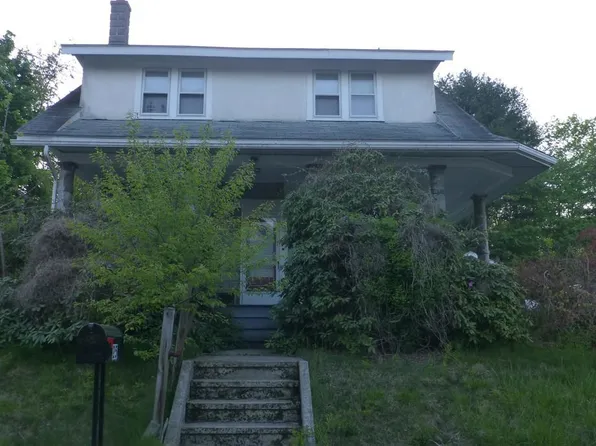 25 Park Ave, Elverson, PA 19520