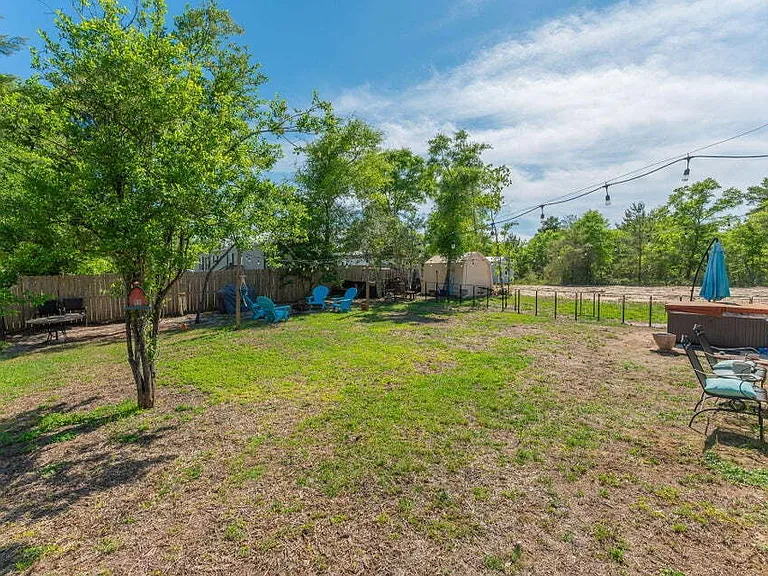 150 E Hibiscus Ave — Photo 24