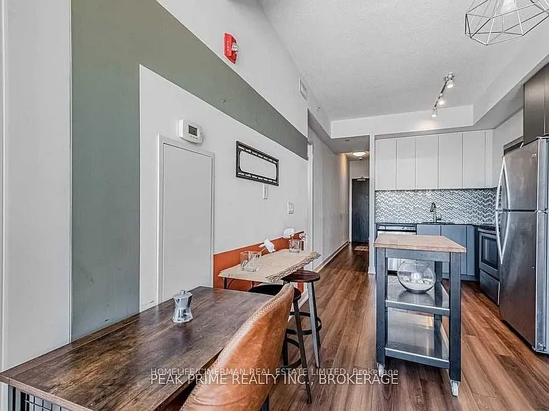 5240 Dundas St #B608 — Photo 11