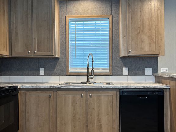 3rd image of 179 Canyon Vlg #179