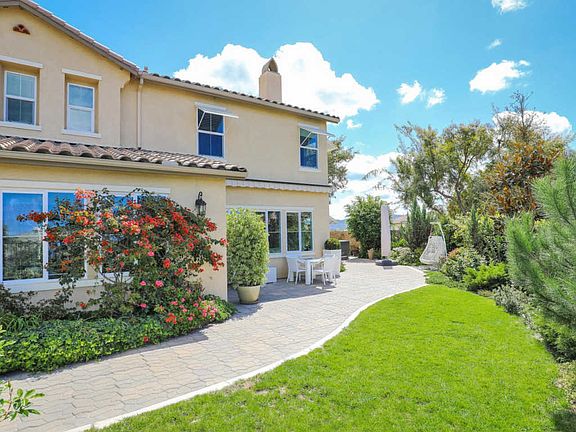 2nd image of 1674 N Las Flores Dr