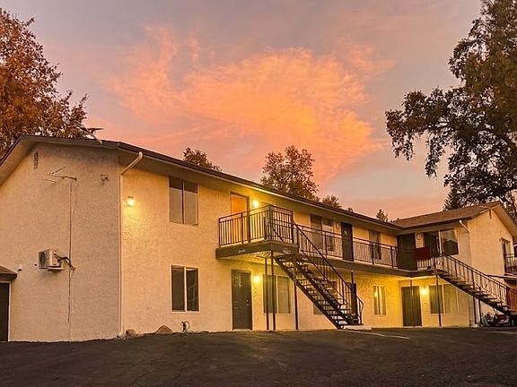 2nd image of 48939 River Park Rd #201