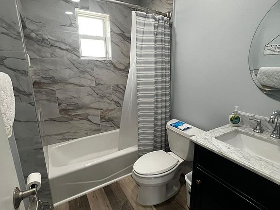 5th image of 617 NE 3rd Ave #1