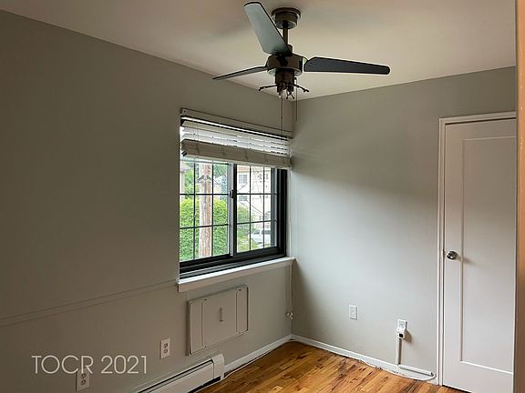 5th image of 62 Crescent Pl APT 2D