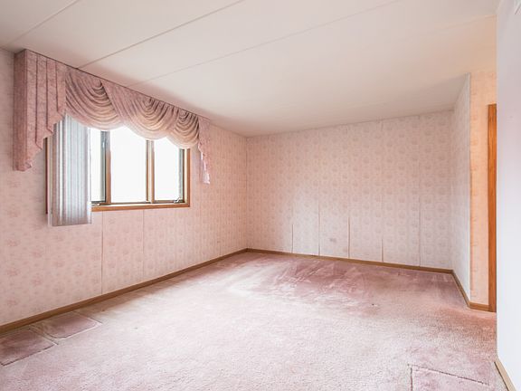 5th image of 11024 S Theresa Cir APT 1A