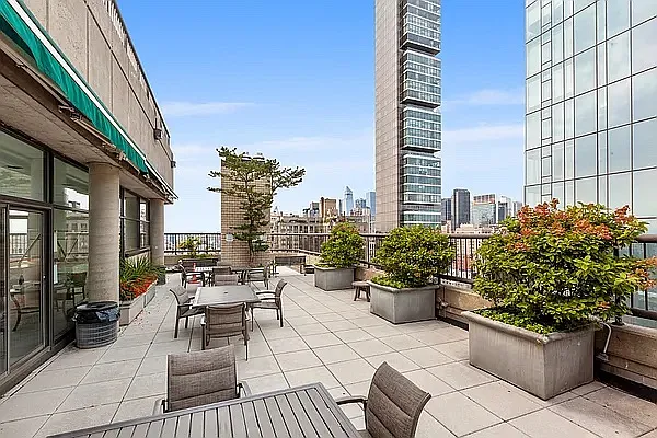 Rented by One Irving Place Realty | media 7