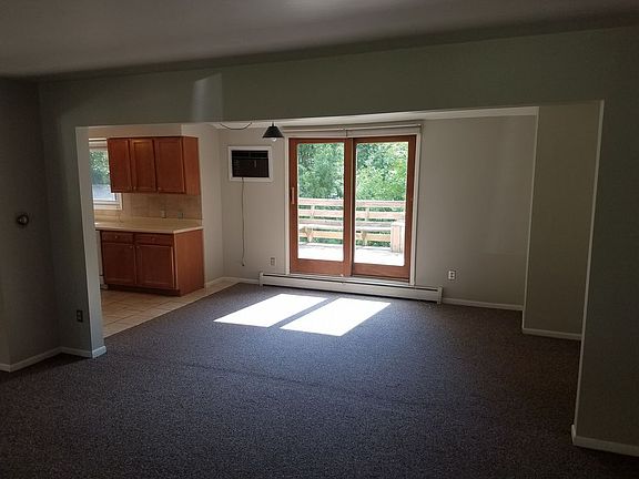 3rd image of 1835 Conlon Ave SE