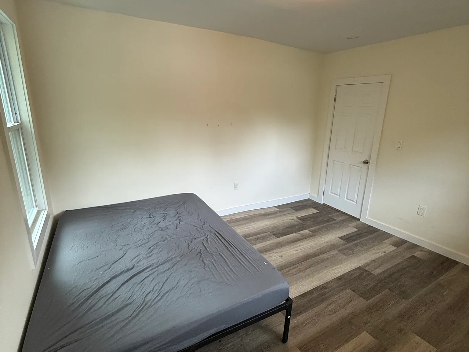 5 bed, 2254 sqft, $600 — Photo 3