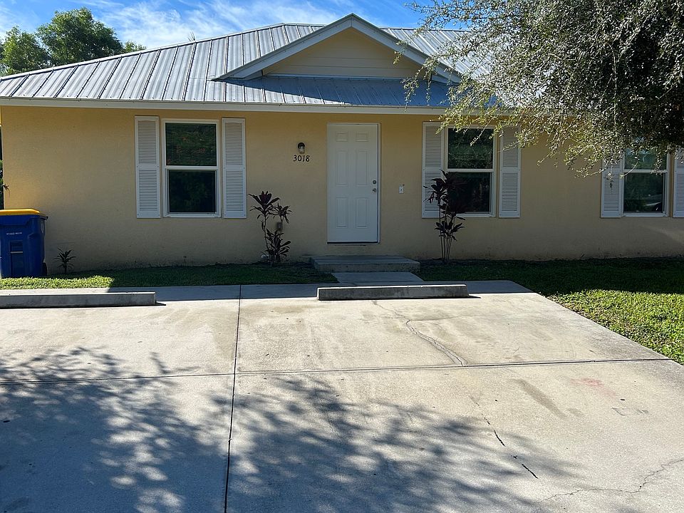 1st image of 3018 SE Garden St