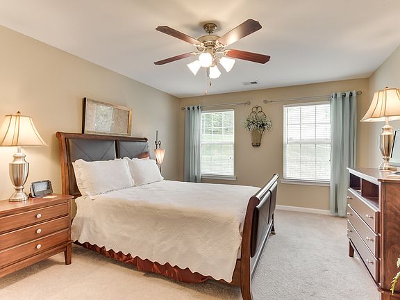 5th image of 1480 Leighton Dr
