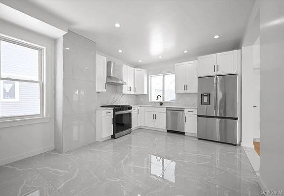 3rd image of 154-25 13th Ave #1