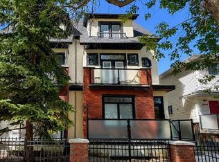 2118 N 35th Ave SW #3, Calgary, AB T2T 2E3