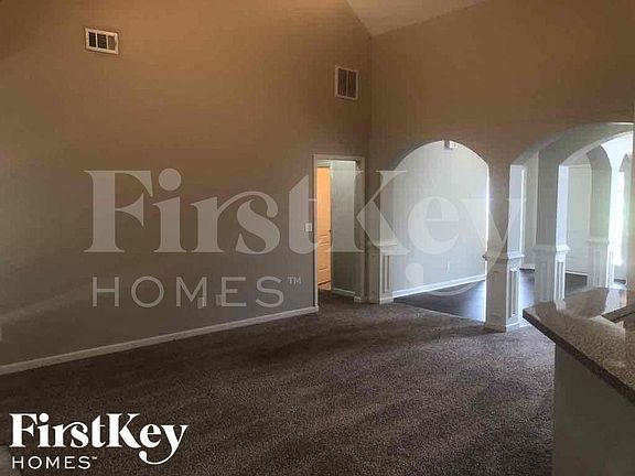 4th image of 1401 Aramore Dr SE