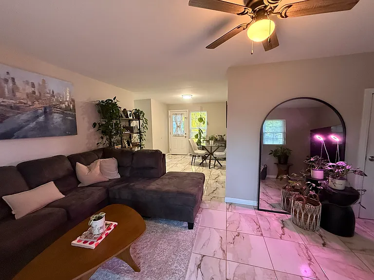 26 Henderson Ave — Photo 2