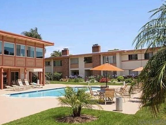 4th image of 6888 Hyde Park Dr Unit D