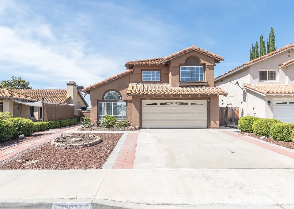 25077 Via Las Lomas